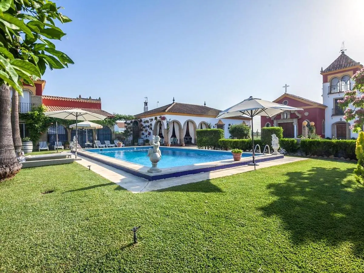 Sunny Villa Near Los Palacios Y Villafranca With Private Pool contacts